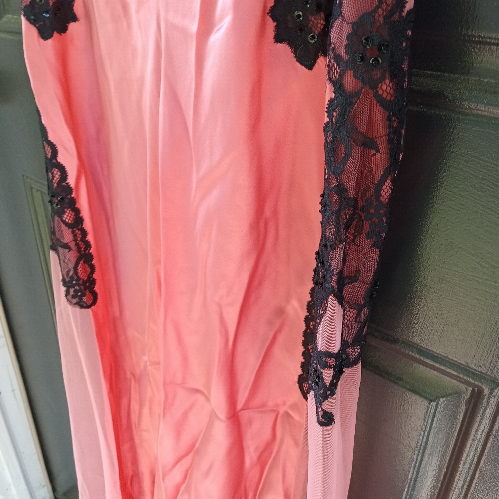 Jacalyn Bennett Fredericks of Hollywood Nightgown Lace 100% Silk Pink/Peach Blk - Picture 8 of 14